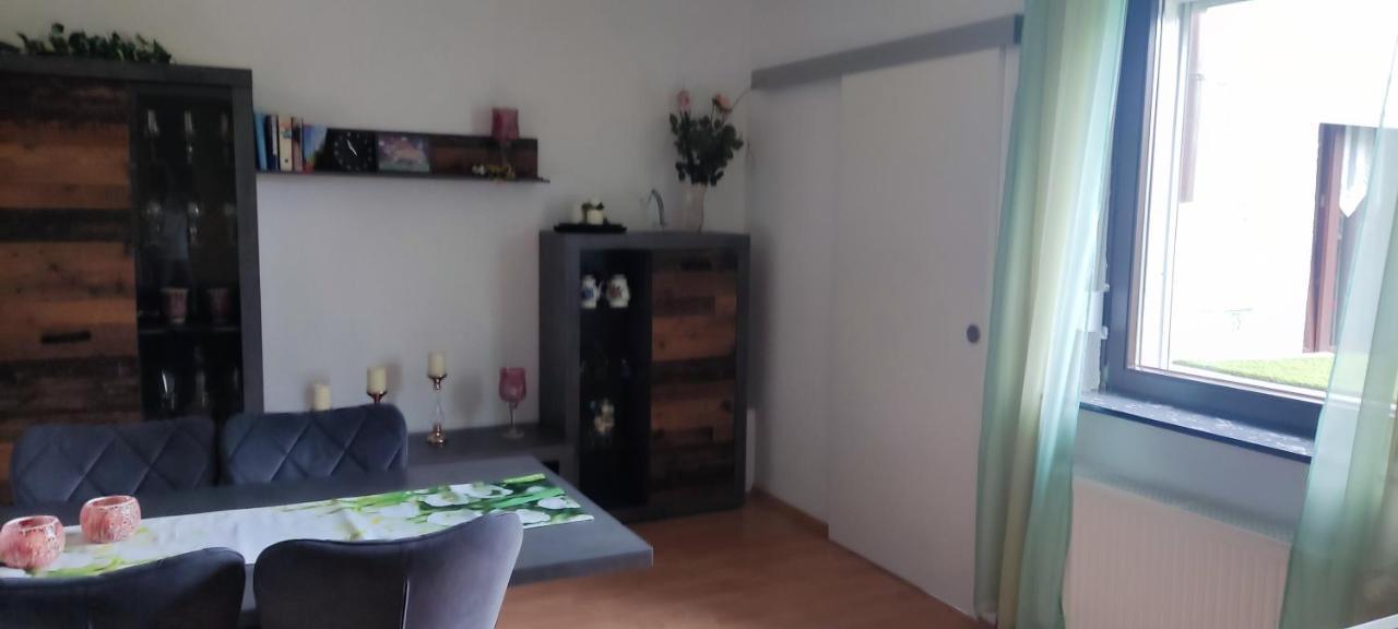 Schoene 3 Zi. Ferienwohnung Vor Den Toren Frankfurt Dreieich Exterior foto