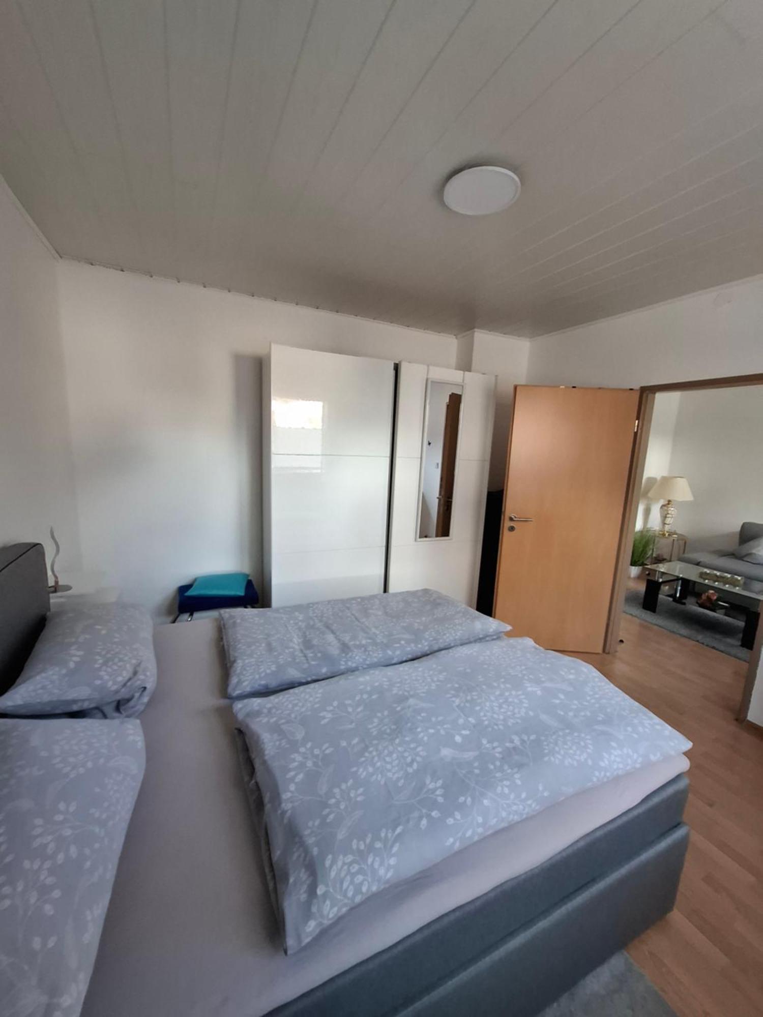 Schoene 3 Zi. Ferienwohnung Vor Den Toren Frankfurt Dreieich Exterior foto